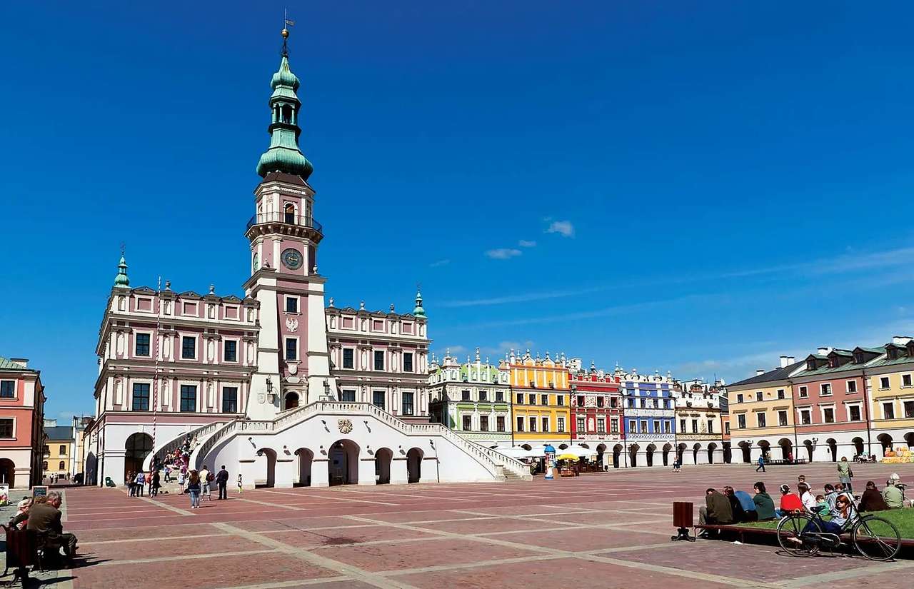 Κέντρο πόλης Zamosc στην Πολωνία παζλ online
