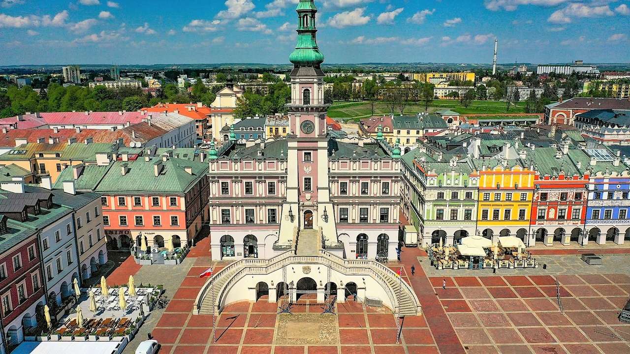 Centro de la ciudad de Zamosc en Polonia rompecabezas en línea