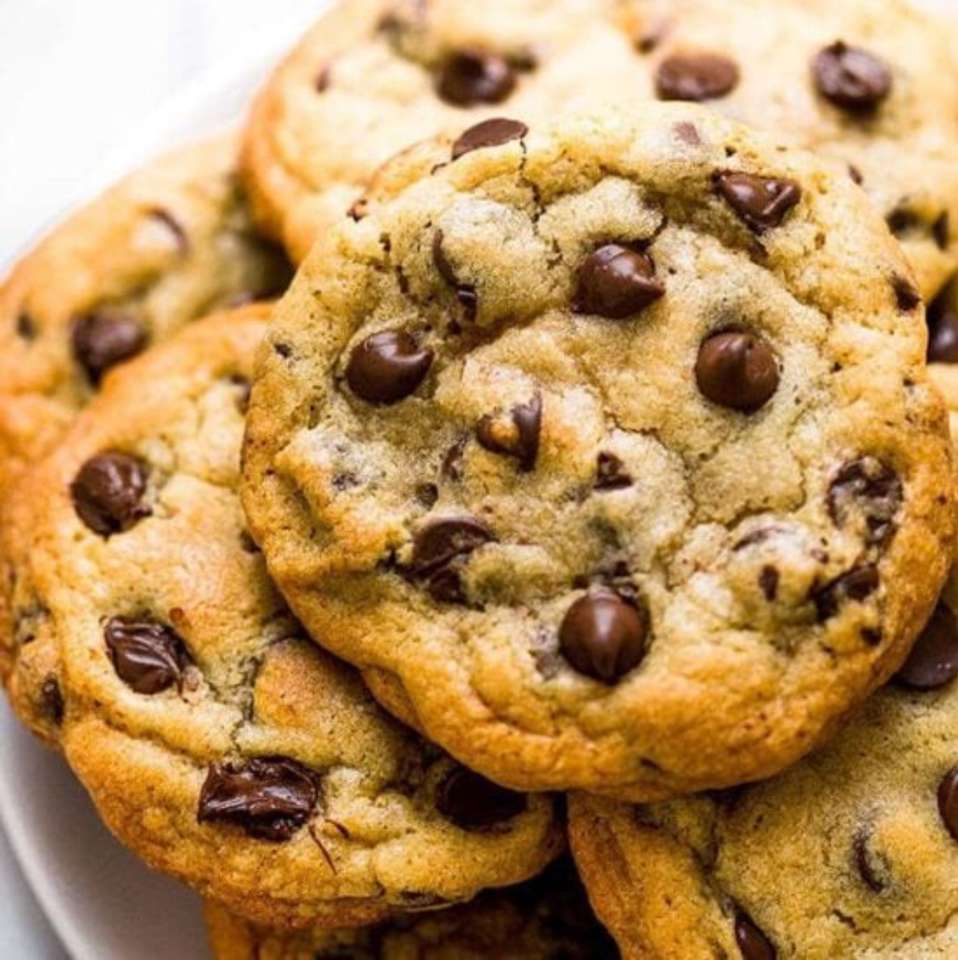 Chocolate Chip Cookies (Bakery style) jigsaw puzzle online