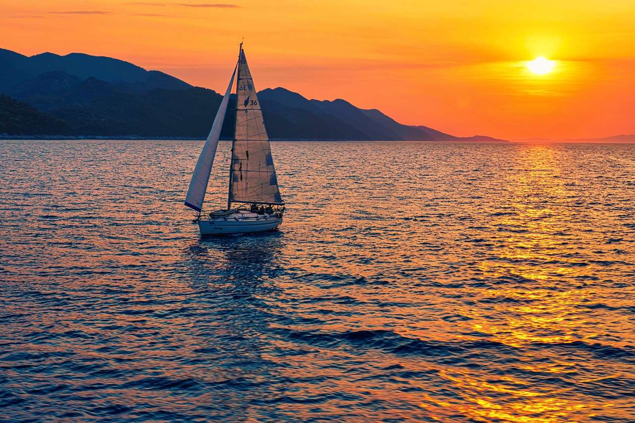 Boat Sunset jigsaw puzzle online