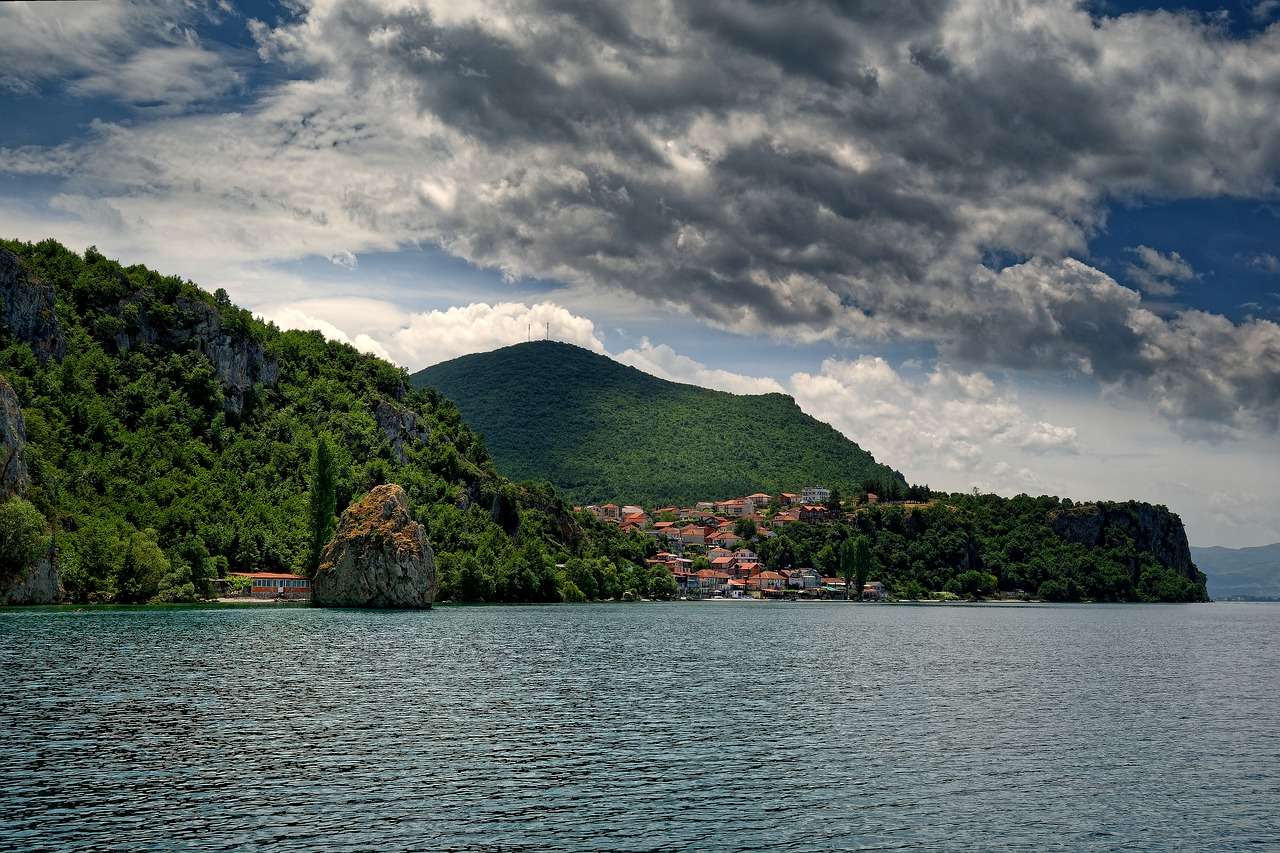 Berge von Mazedonien Puzzlespiel online