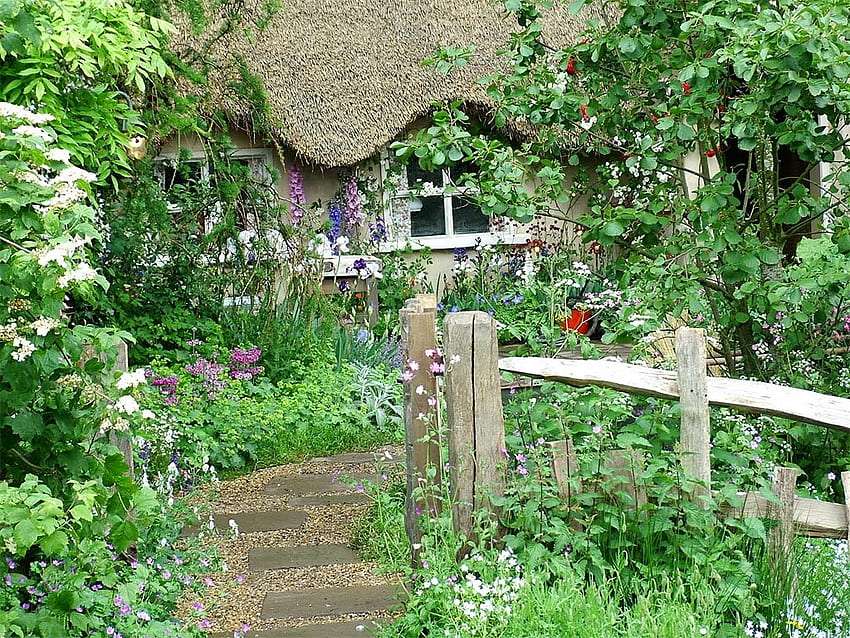 Charmigt engelskt trädgårdshus pussel på nätet