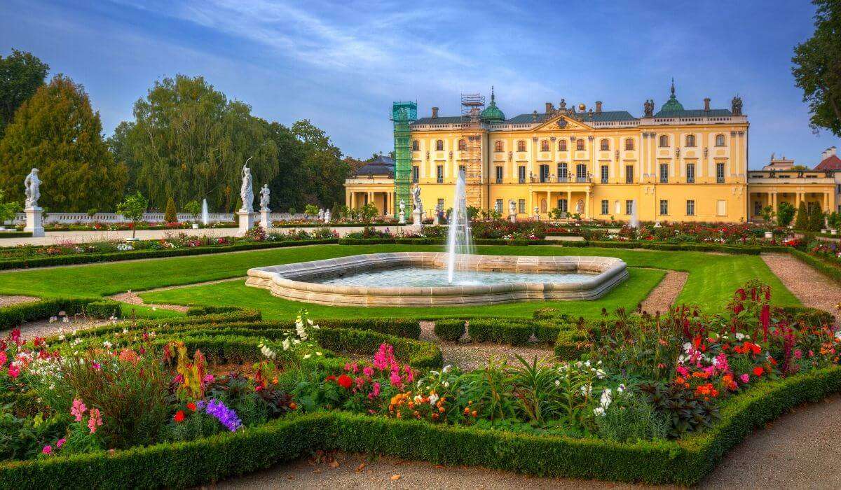 Замок в Белостоке в Польше пазл онлайн