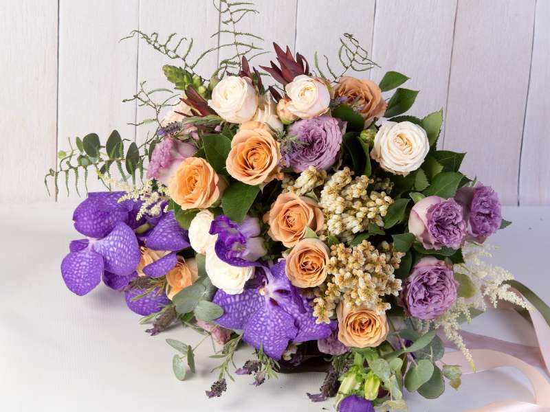 A lovely bouquet of flowers jigsaw puzzle online
