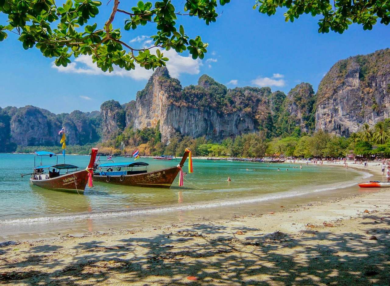 Пляжний пейзаж Таїланду пазл онлайн