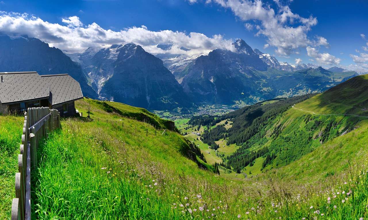 Mountains Valley jigsaw puzzle online