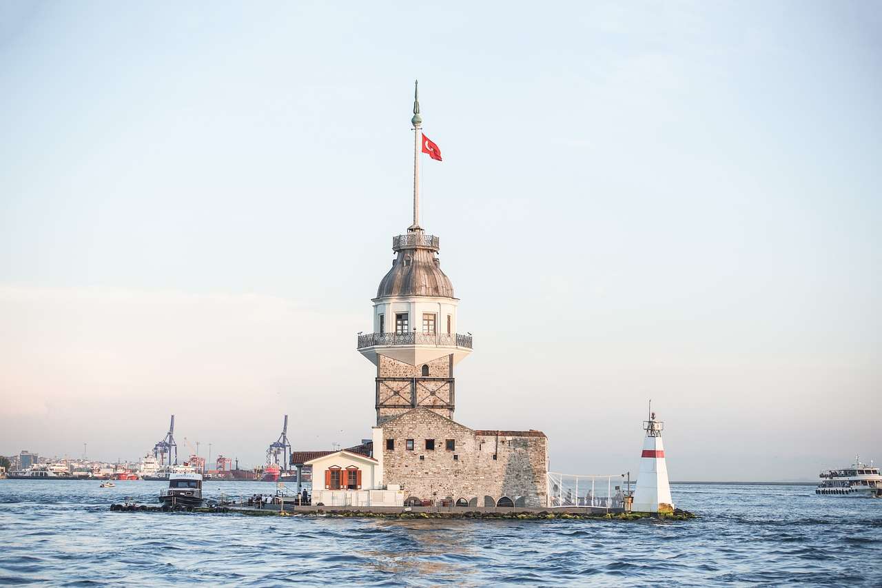 Istanbulská Leanderova věž online puzzle