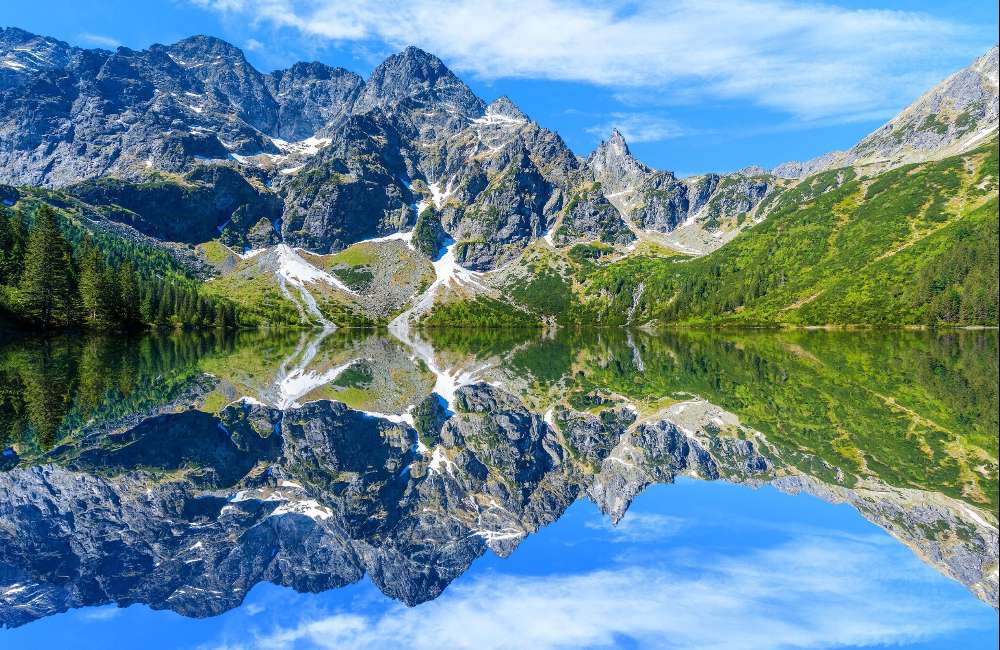 Polonia-Tatry -paesaggio di montagna in riva al lago puzzle online