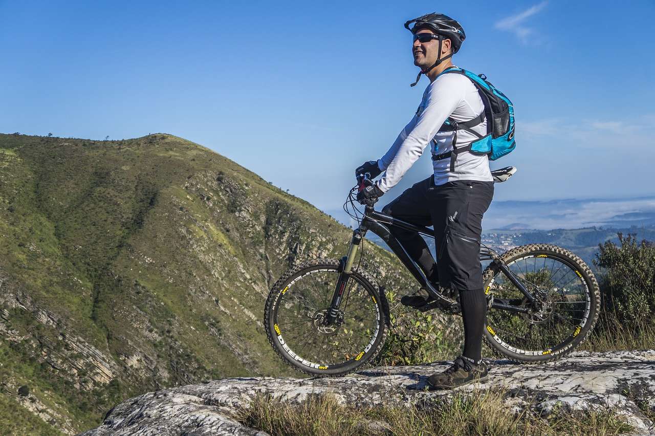 Sendero para bicicletas de montaña rompecabezas en línea