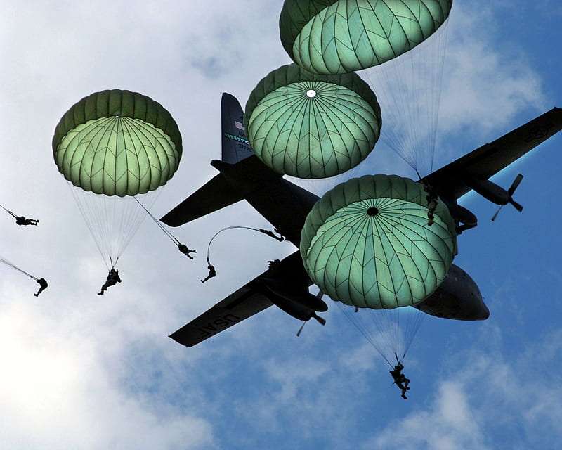 Springe in Fallschirmjägern aus dem Flugzeug Puzzlespiel online