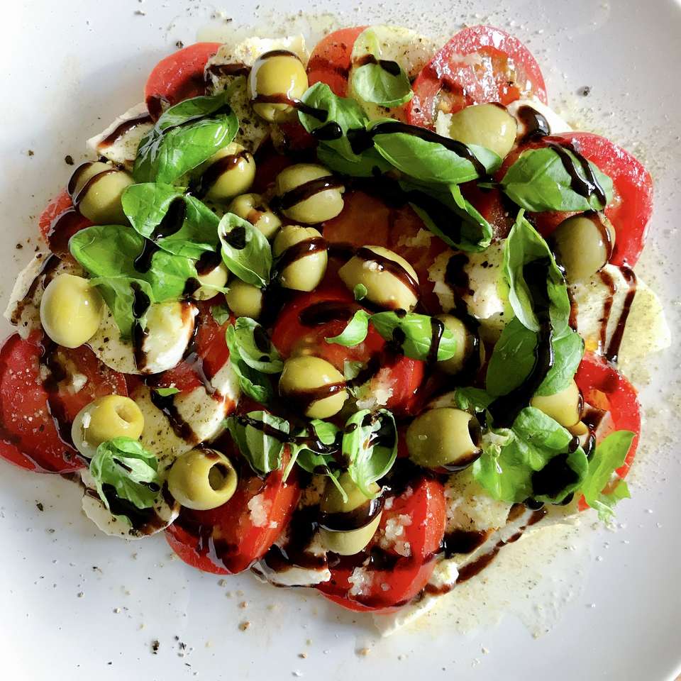 Середземноморський салат пазл онлайн
