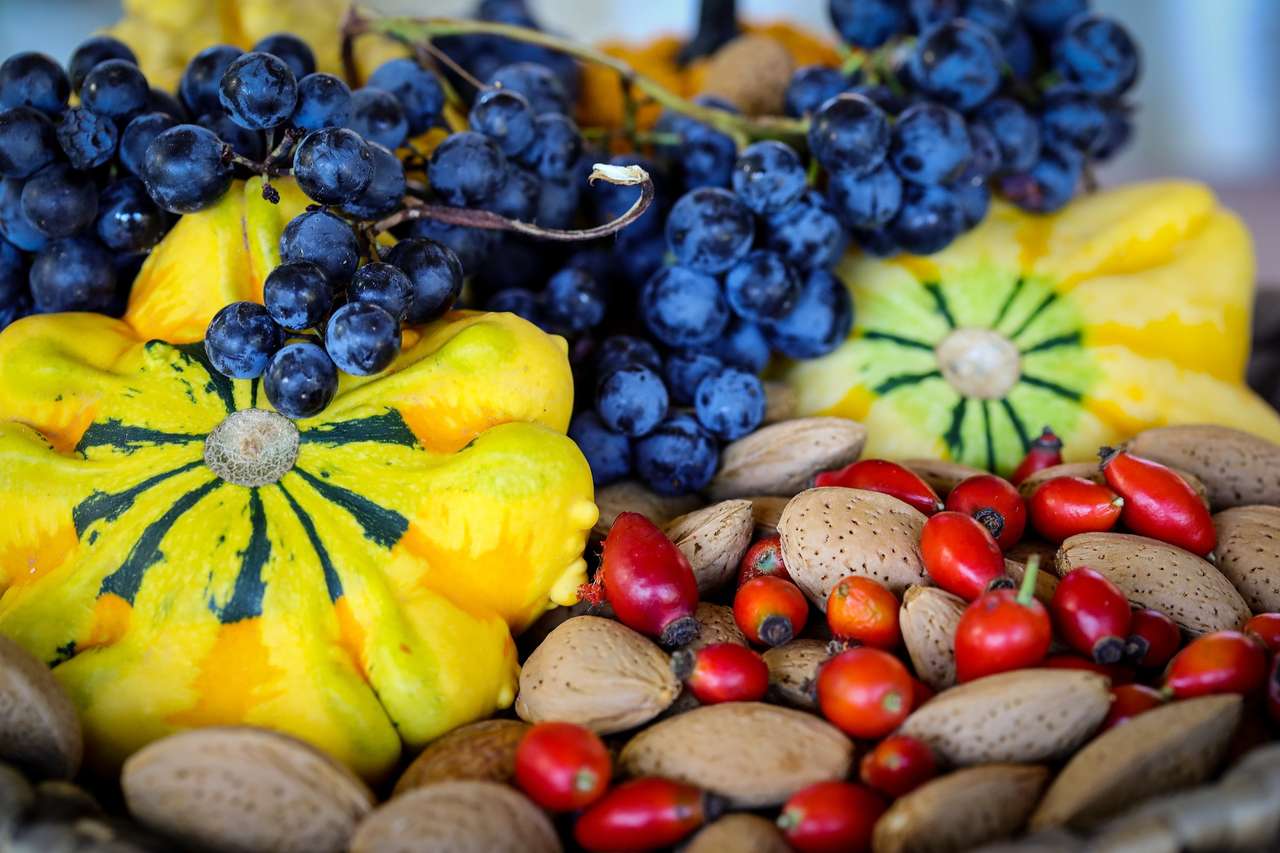 VEGETABLES AND FRUITS jigsaw puzzle online