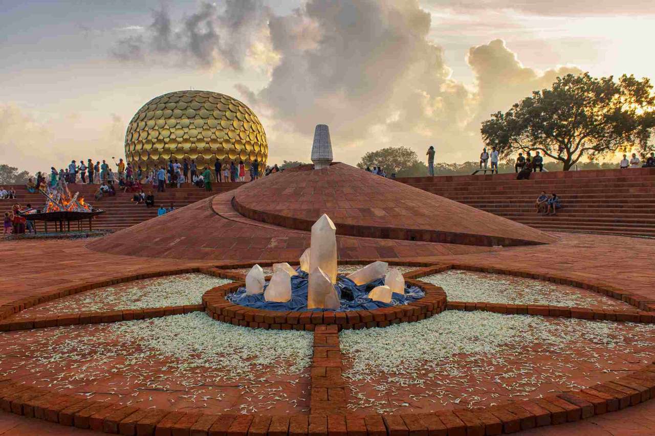 Auroville în India jigsaw puzzle online
