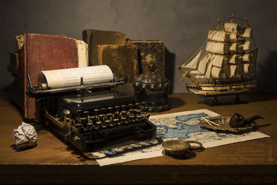 Vieille machine à écrire du coin des écrivains puzzle en ligne