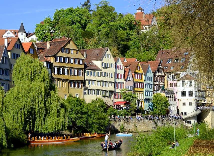 Diákokkal teli város - Tübingen (Németország) online puzzle