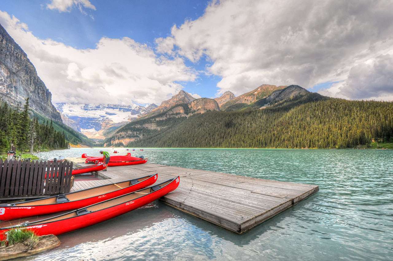 Канада-Аквапарк у озера, рай для байдарочников онлайн-пазл