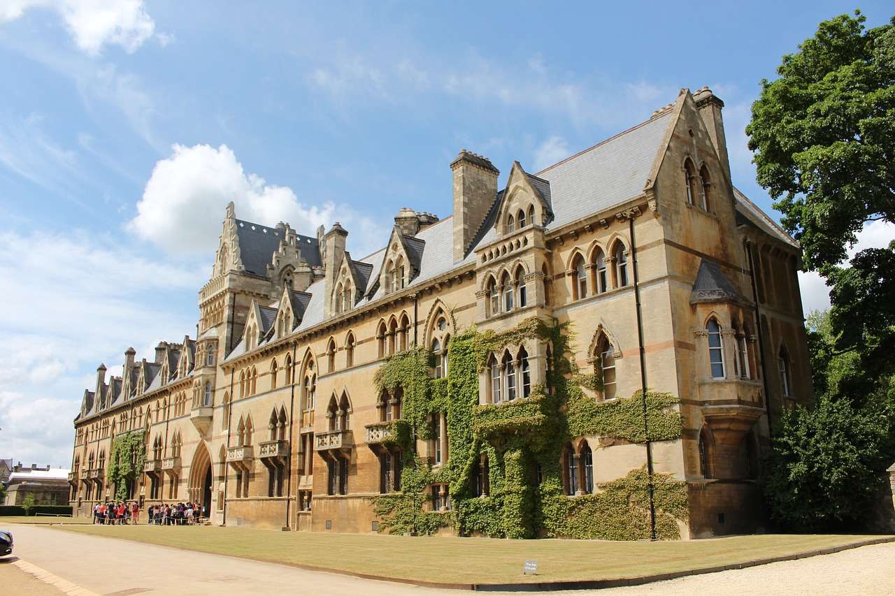 Oxford University London pussel på nätet