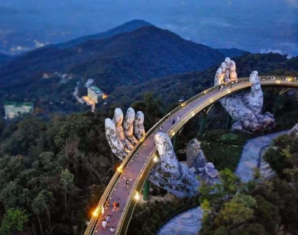 Most rukou - Da Nang - Vietnam skládačky online