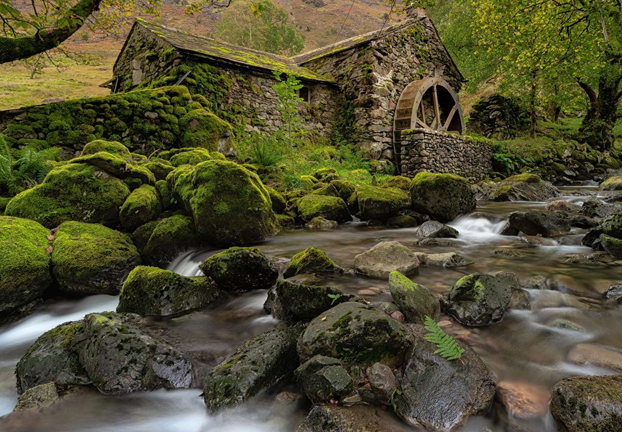 Англия - запуск каменной мельницы в Камбрии Борроудейл пазл онлайн