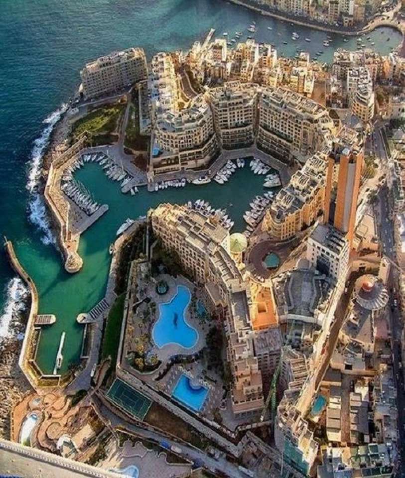 Hotel St Julian's - Malta pussel på nätet