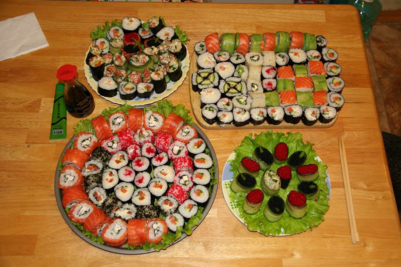 Verschiedene schmackhafte Original-Sushi Online-Puzzle
