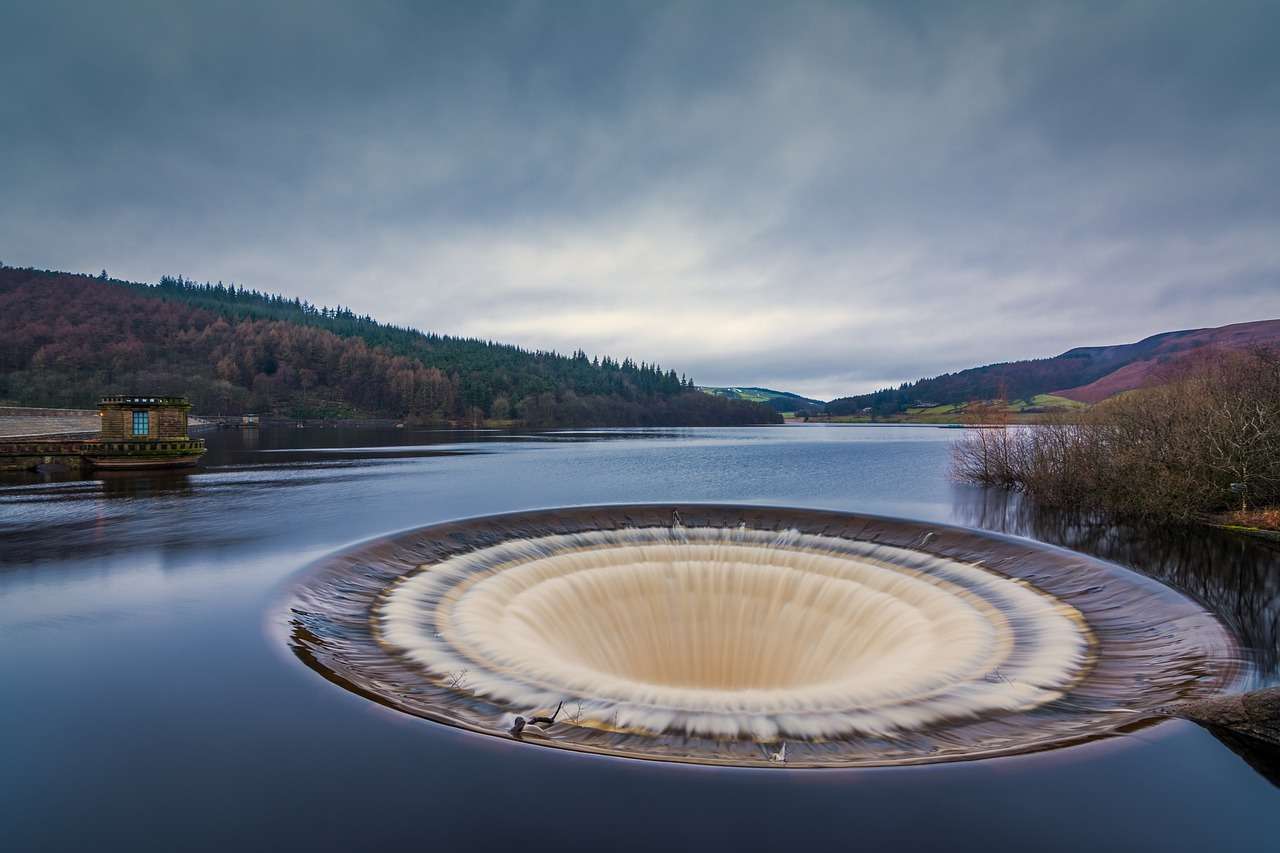 Lady Bower Reservoir online puzzle