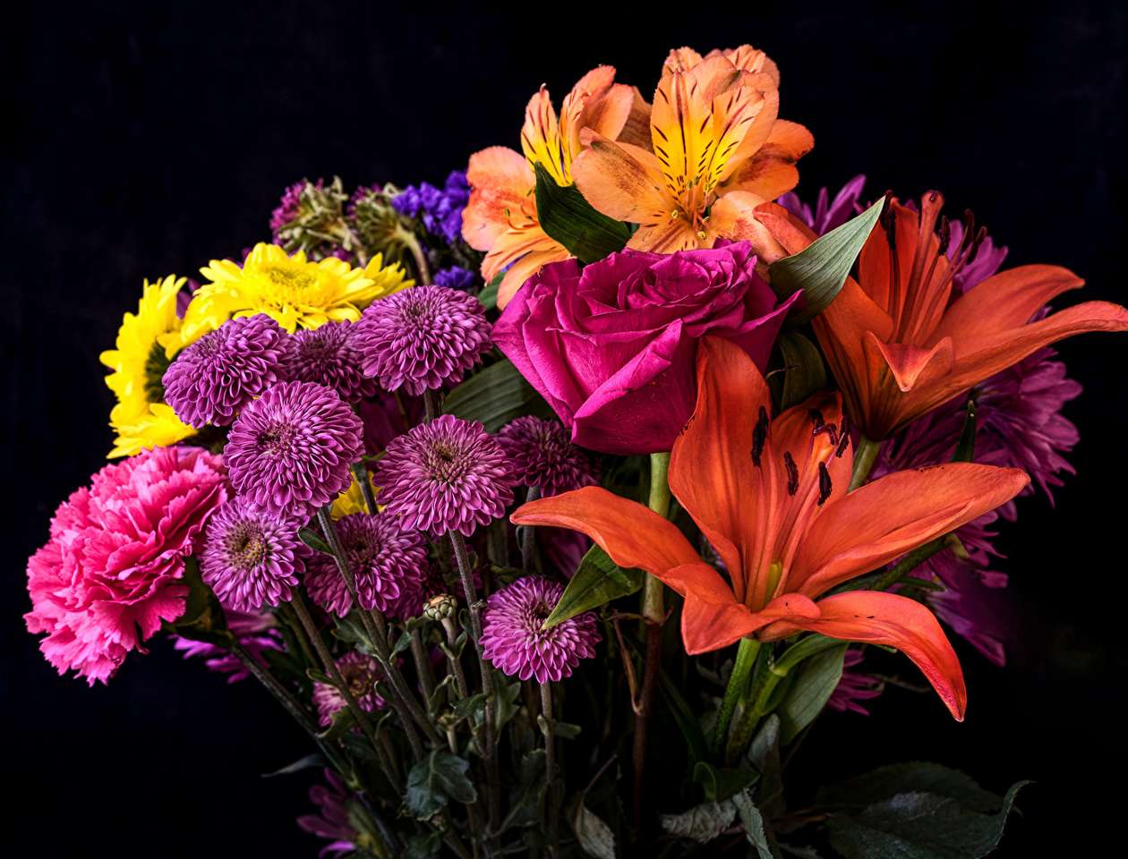Blumenstrauß mit Aster Lilien Rosen Alstroemeria schön Puzzlespiel online