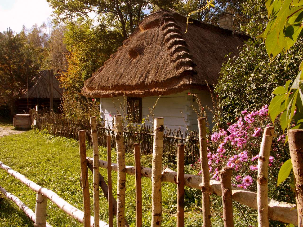 Cottage in Guciów online puzzle