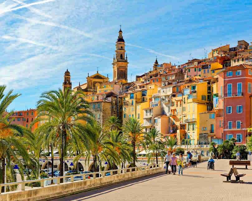Egy város a francia riviérán online puzzle
