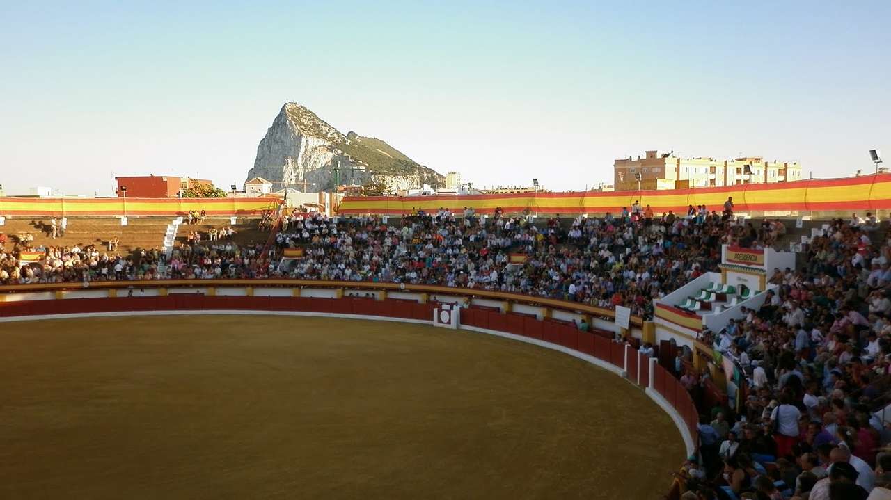 Plaza de Toros El Arenal rompecabezas en línea