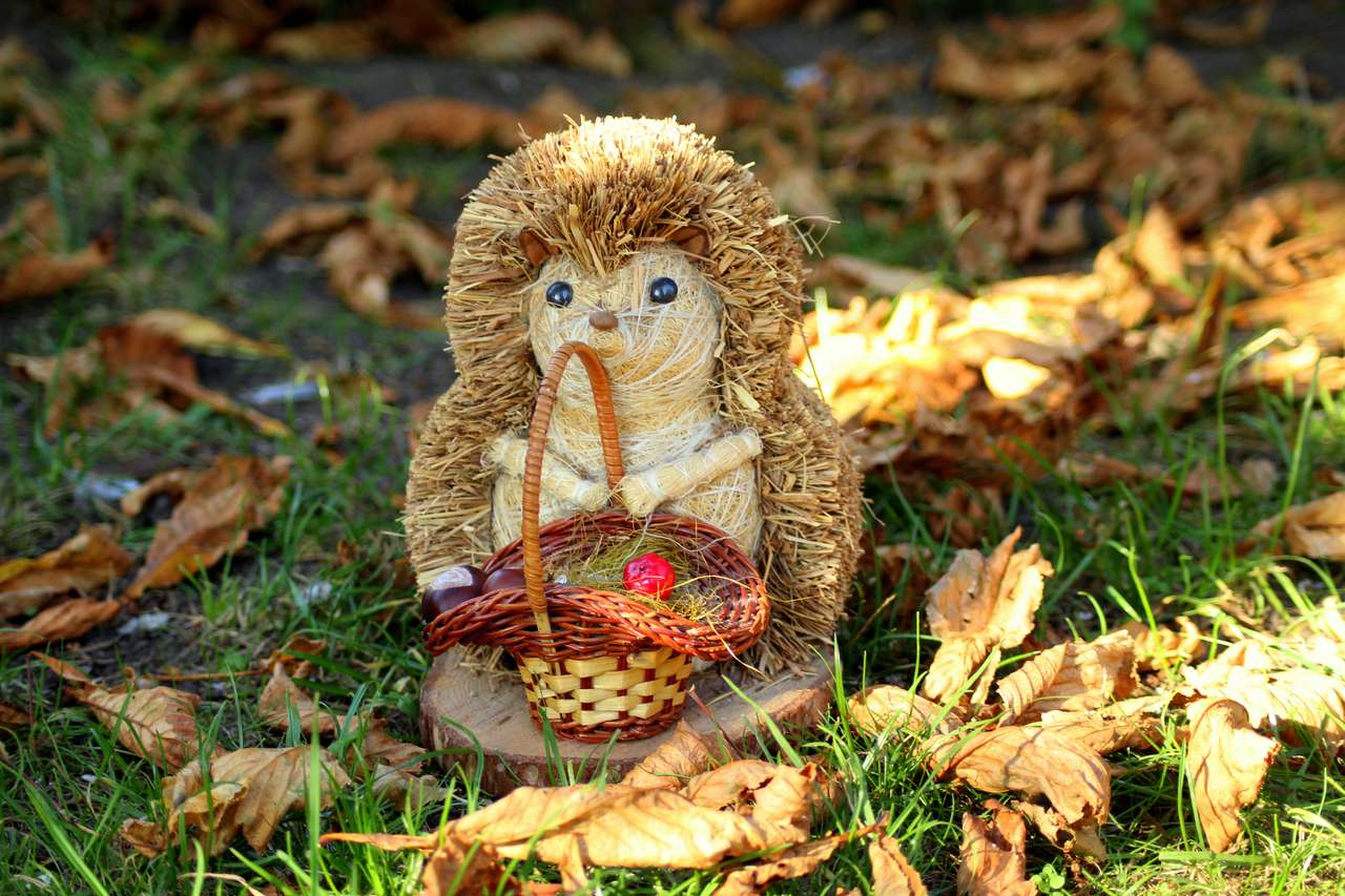 Podzimní ježčí sklizeň - zásoby na zimní časy online puzzle
