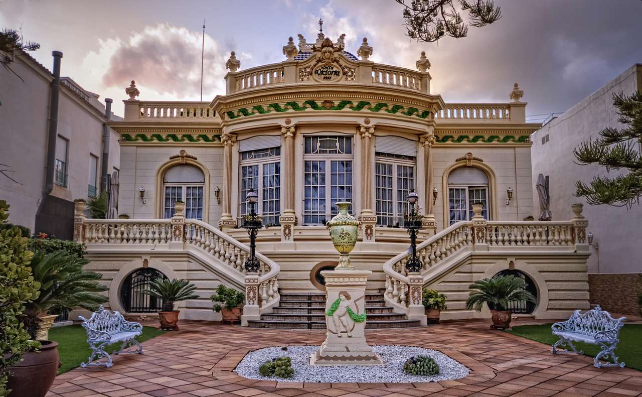 Spanien-Historische Villa aus dem Jahr 1911 wunderschön Puzzlespiel online