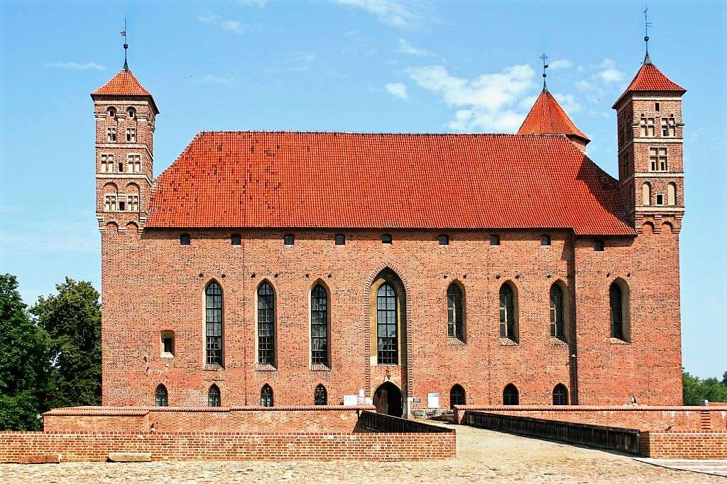 Церковь в Польше онлайн-пазл