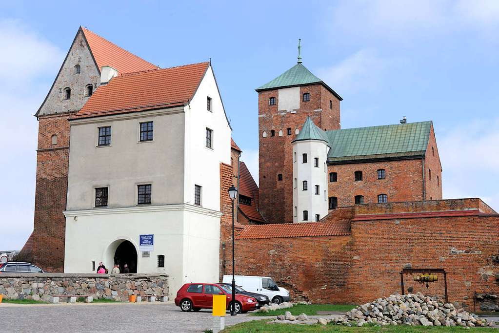 Complexo do palácio de Ruegenwald na Polônia puzzle online