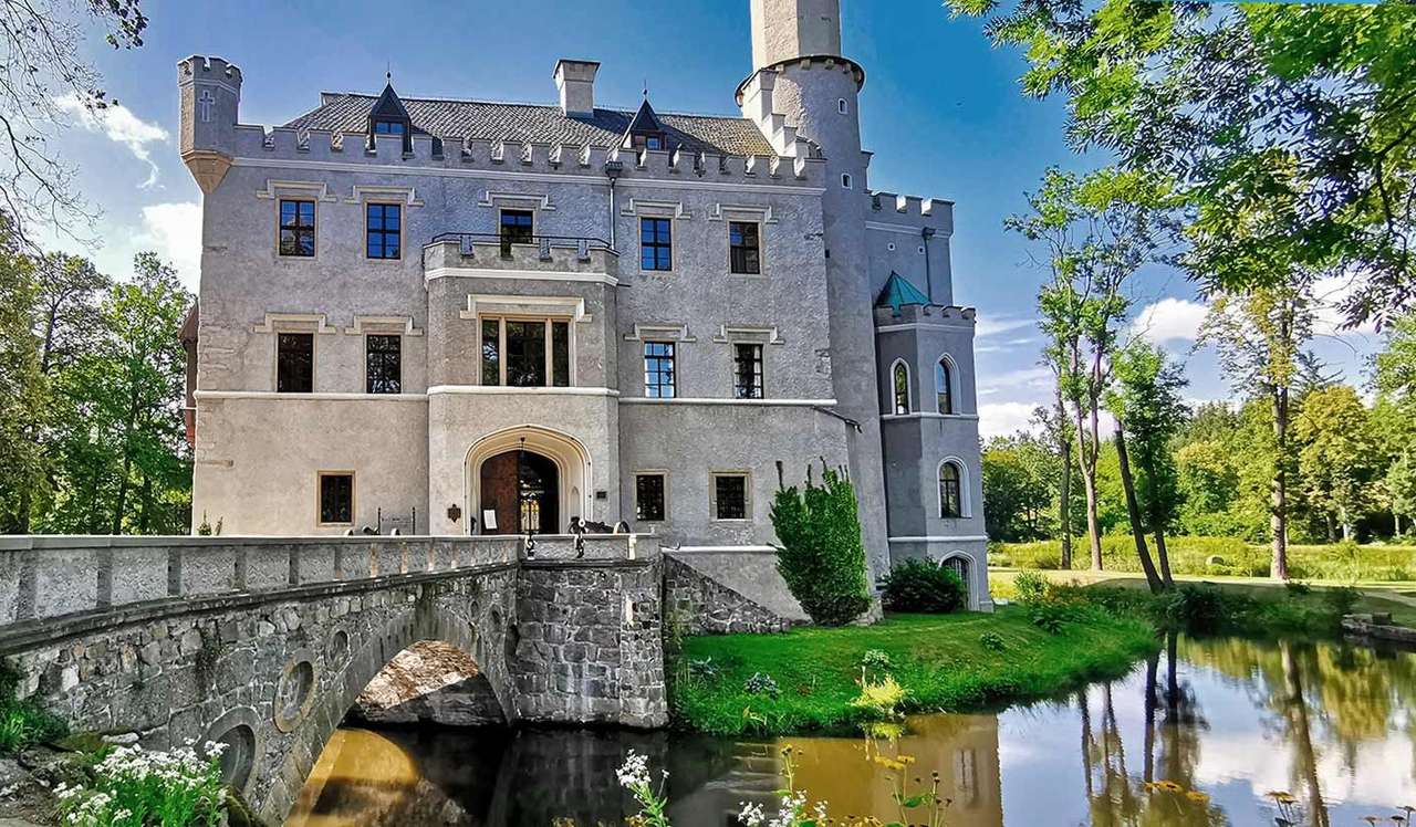 Συγκρότημα παλατιών Karpniki στην Πολωνία online παζλ