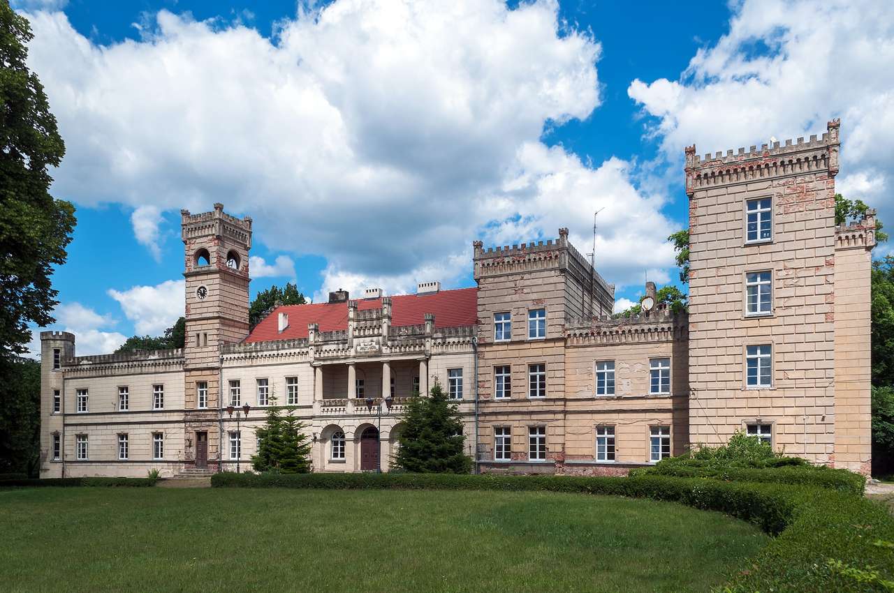 Палацовий комплекс Яблон у Польщі онлайн пазл