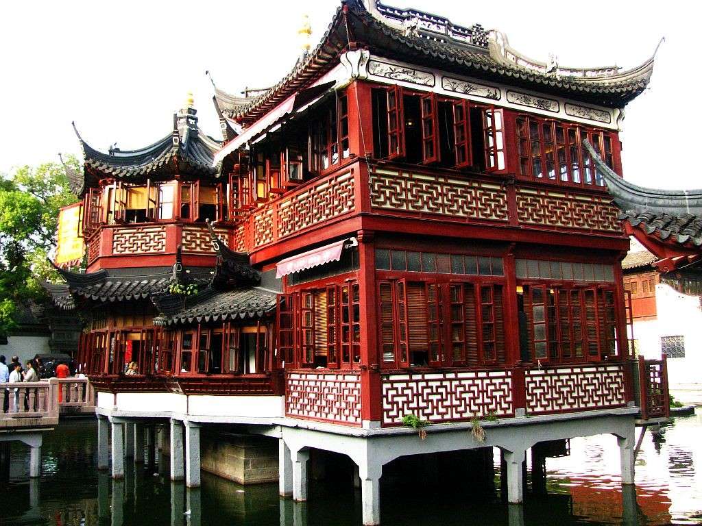 Храм в Шанхай онлайн пъзел