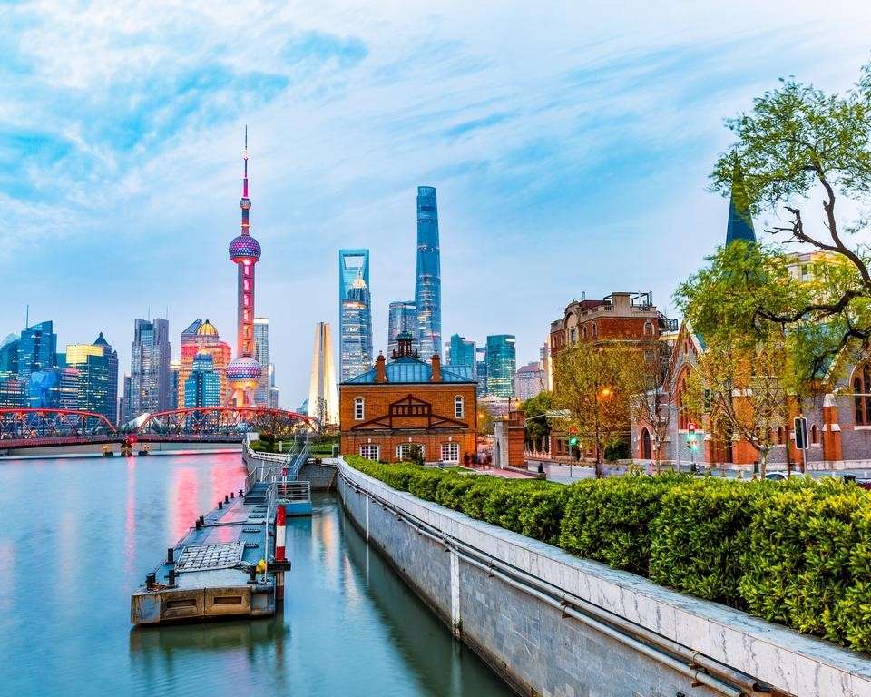 Shanghai. Kina pussel på nätet