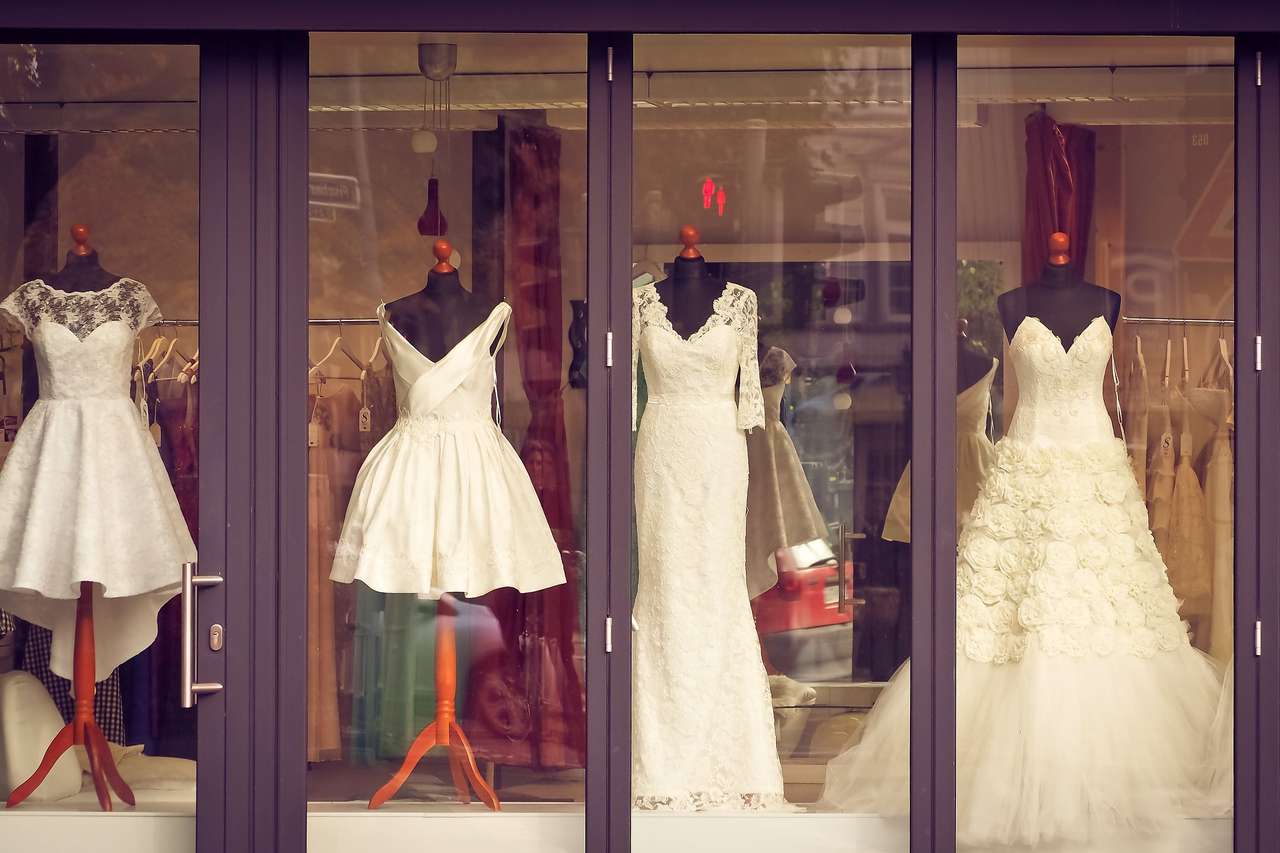 Salon des robes de mariée puzzle en ligne