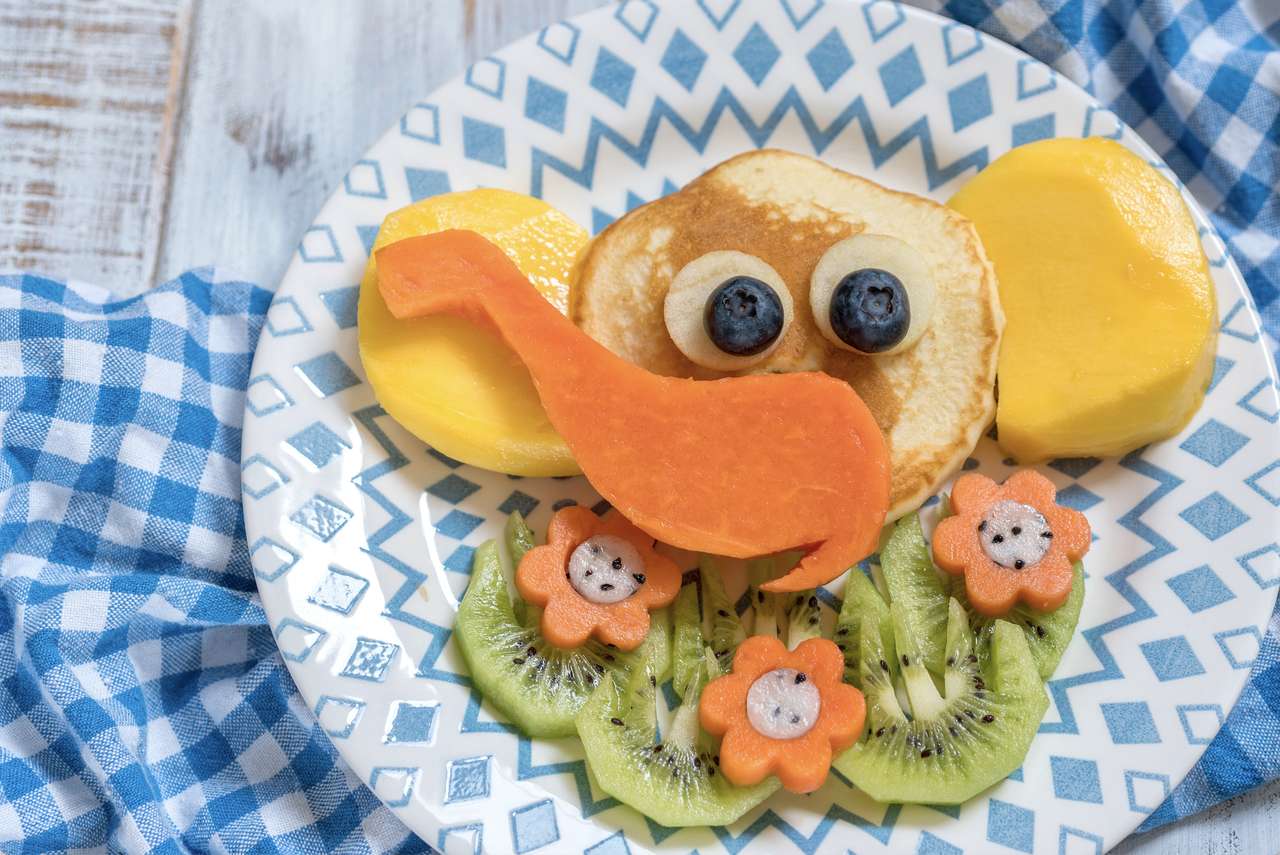 Elefante delizioso pancake di frutta e verdura :) puzzle online
