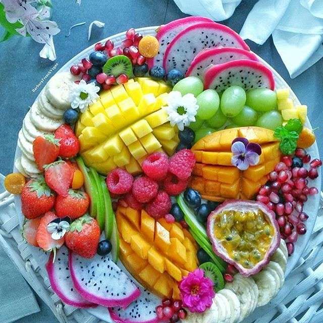 Tropické ovoce na talíři skládačky online