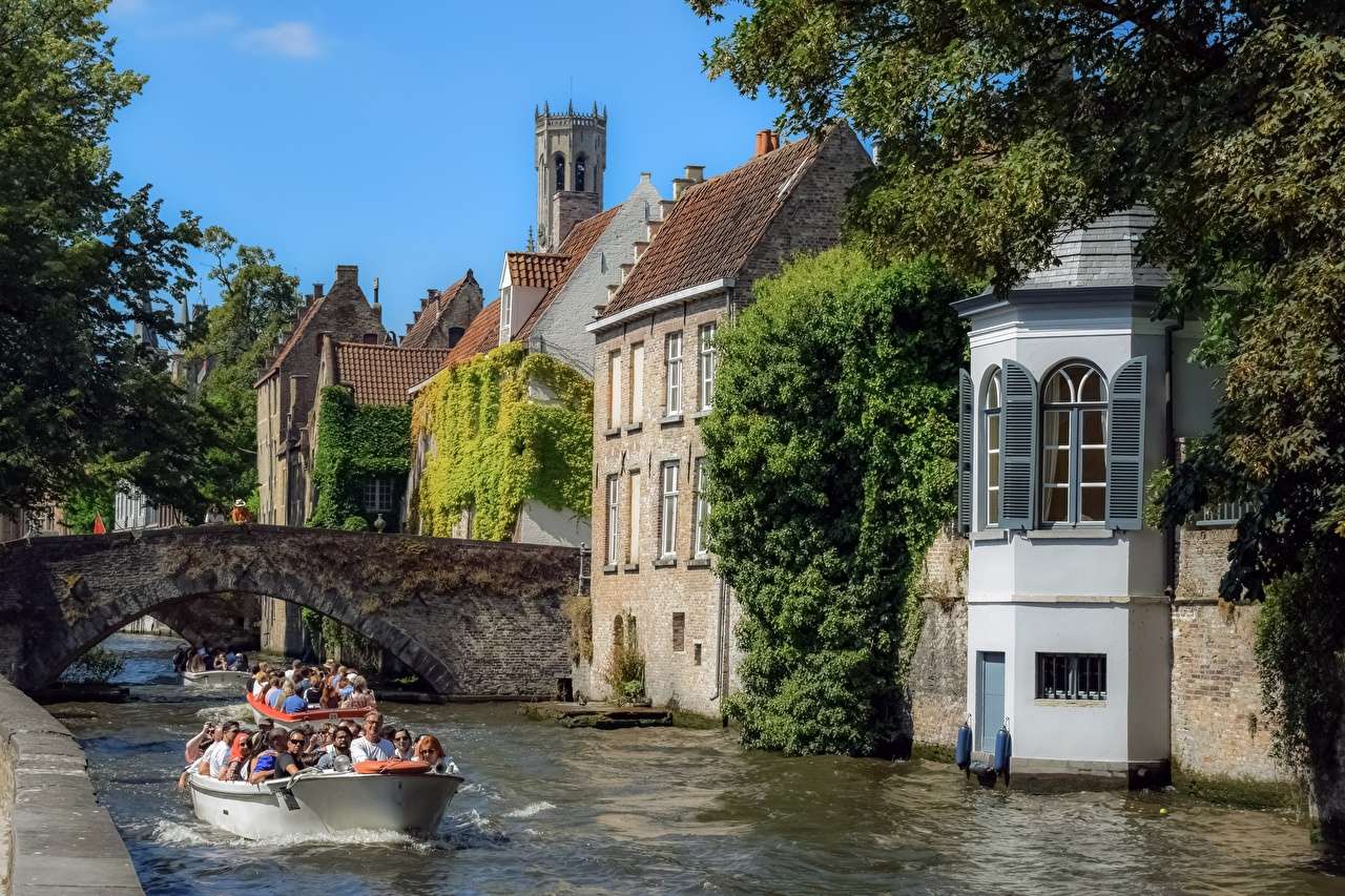 Belgie - středověké město Bruggy skládačky online