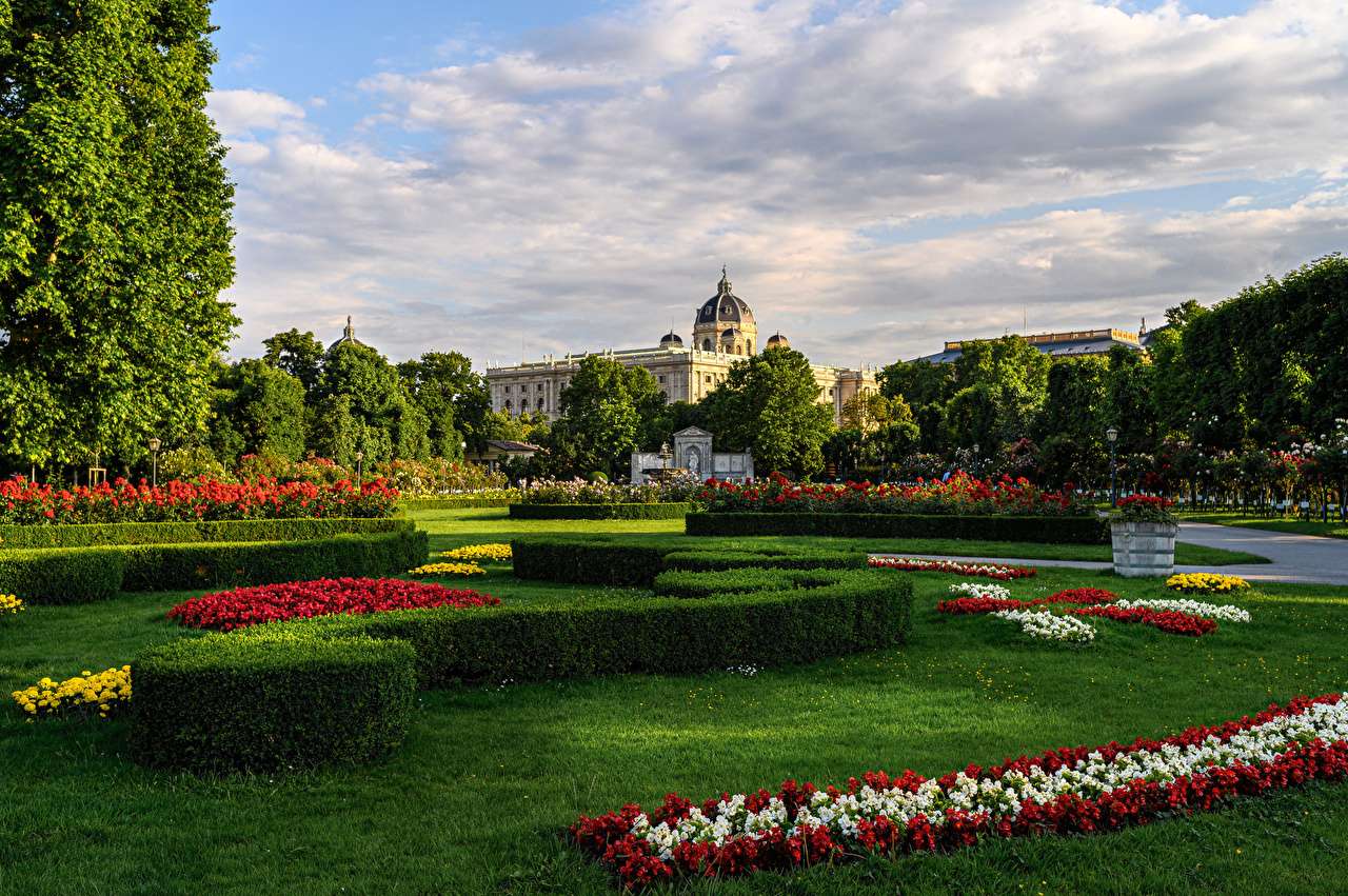 Wiens slott parkerar i Innere Stadt pussel på nätet