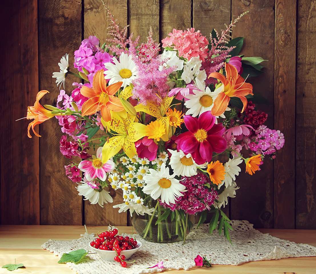 Bouquet de jardin - camomille, lys, alstroemeria, etc. puzzle en ligne