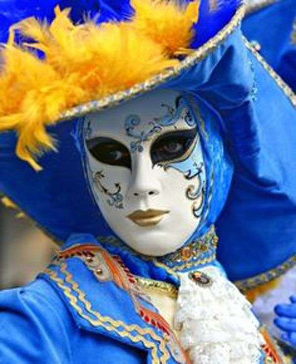 Karneval i Venedig. Kvinna i en mask Pussel online