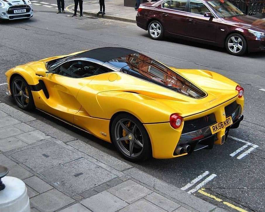 Yellow sports car online puzzle