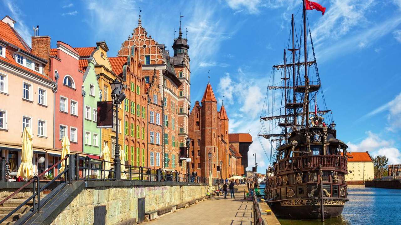 Кораб на музеен кей в Гданск, Полша онлайн пъзел