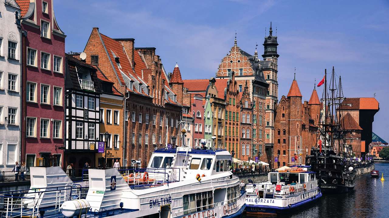 Кей с кораби в Гданск Полша онлайн пъзел