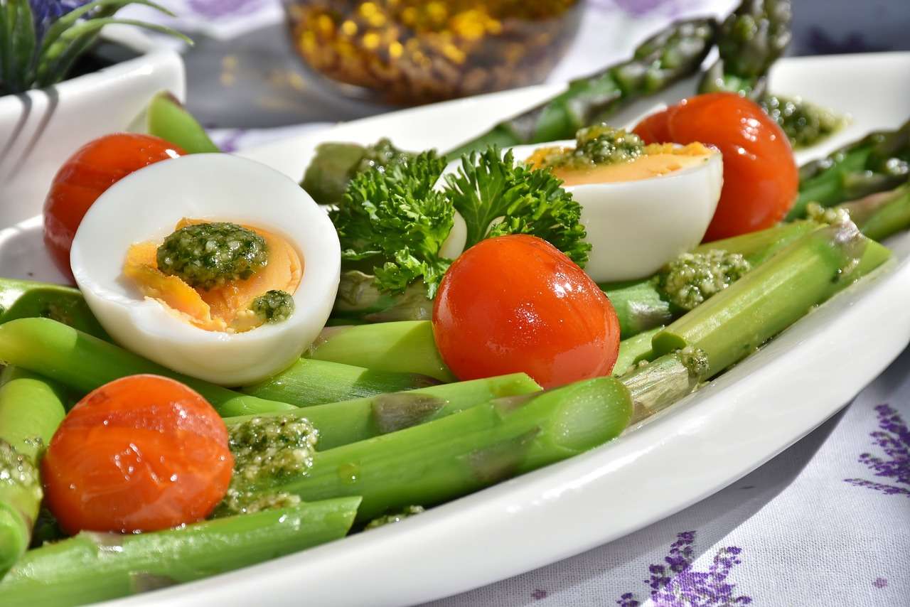 Dish with asparagus jigsaw puzzle online