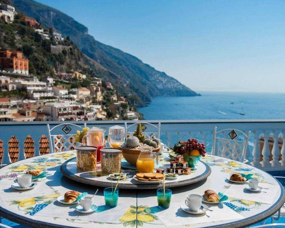 Café em um terraço na Itália quebra-cabeças online
